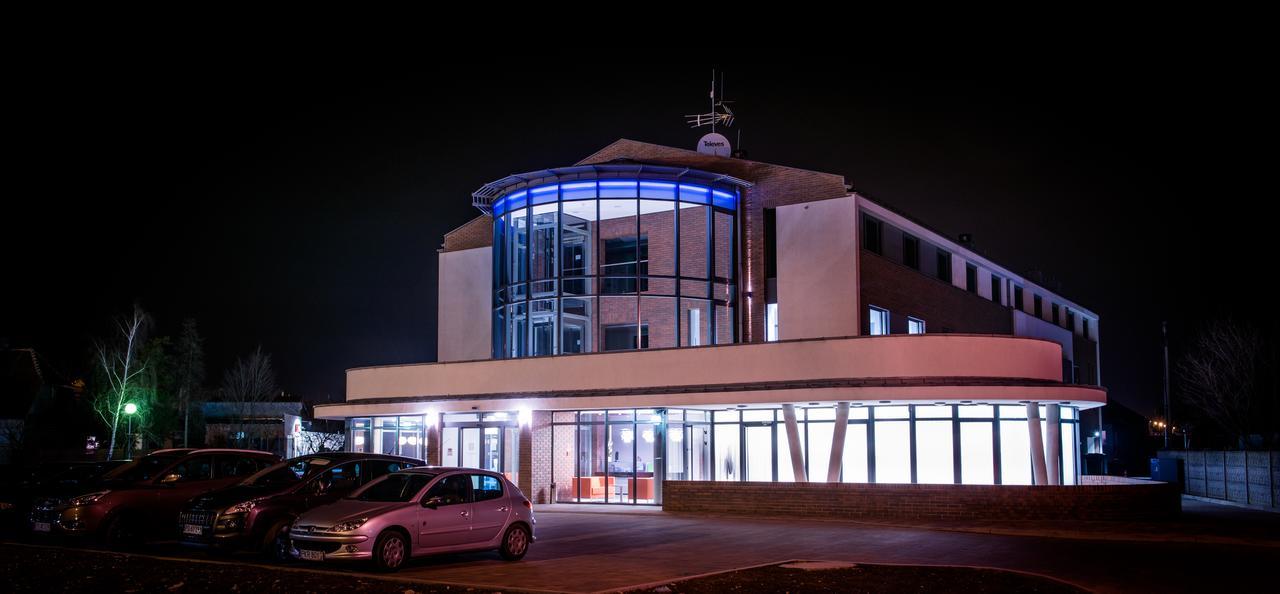 Hotel Kosma Козьмін Екстер'єр фото