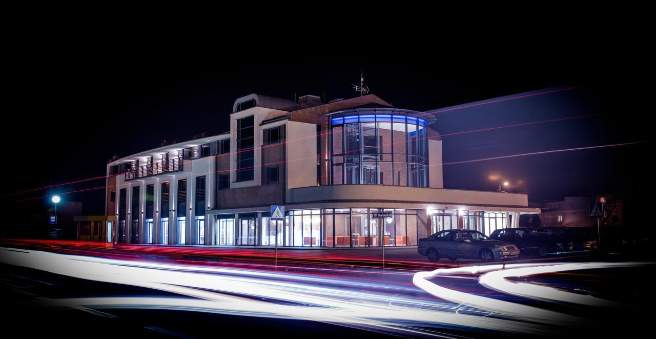 Hotel Kosma Козьмін Екстер'єр фото