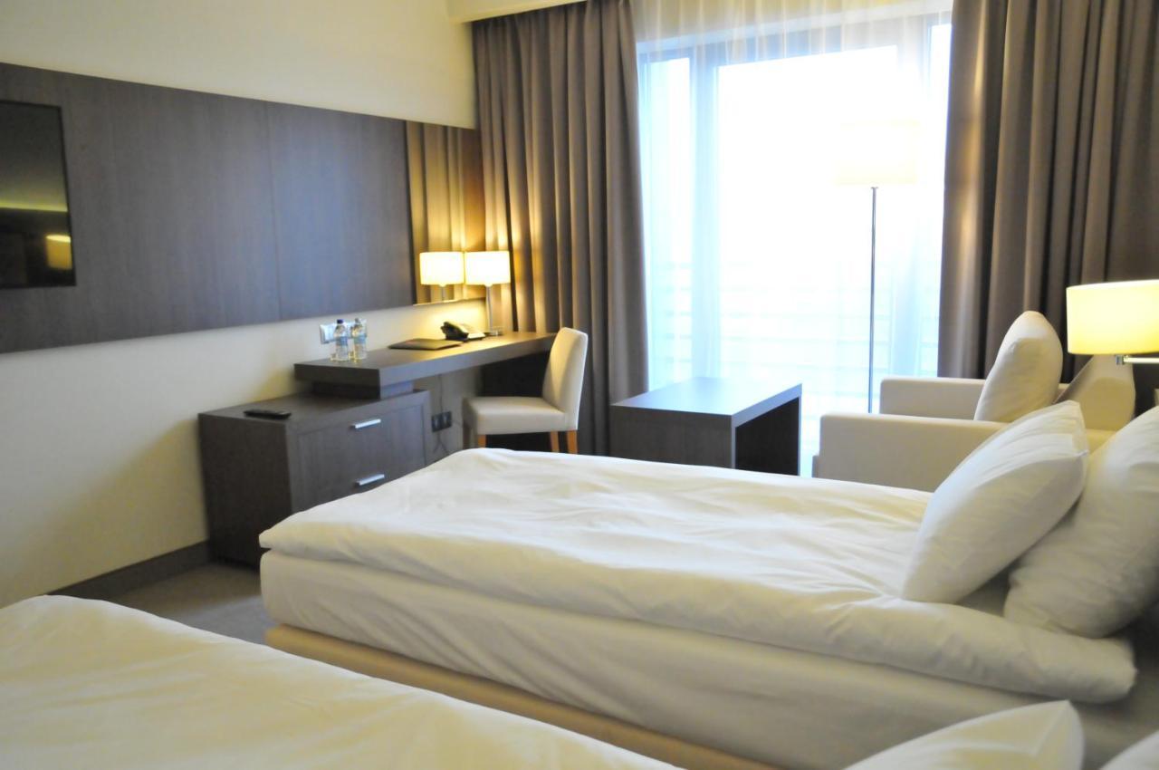 Hotel Kosma Козьмін Екстер'єр фото