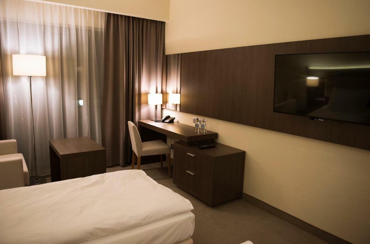 Hotel Kosma Козьмін Екстер'єр фото