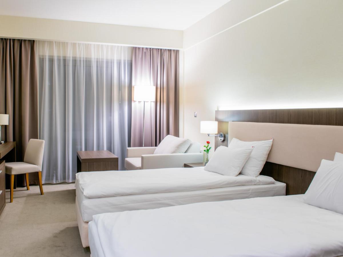 Hotel Kosma Козьмін Екстер'єр фото