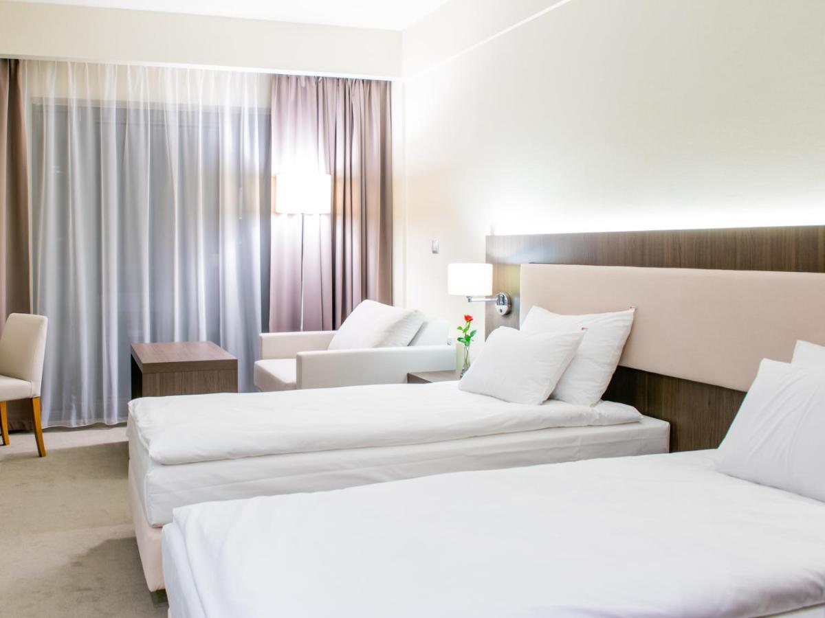 Hotel Kosma Козьмін Екстер'єр фото