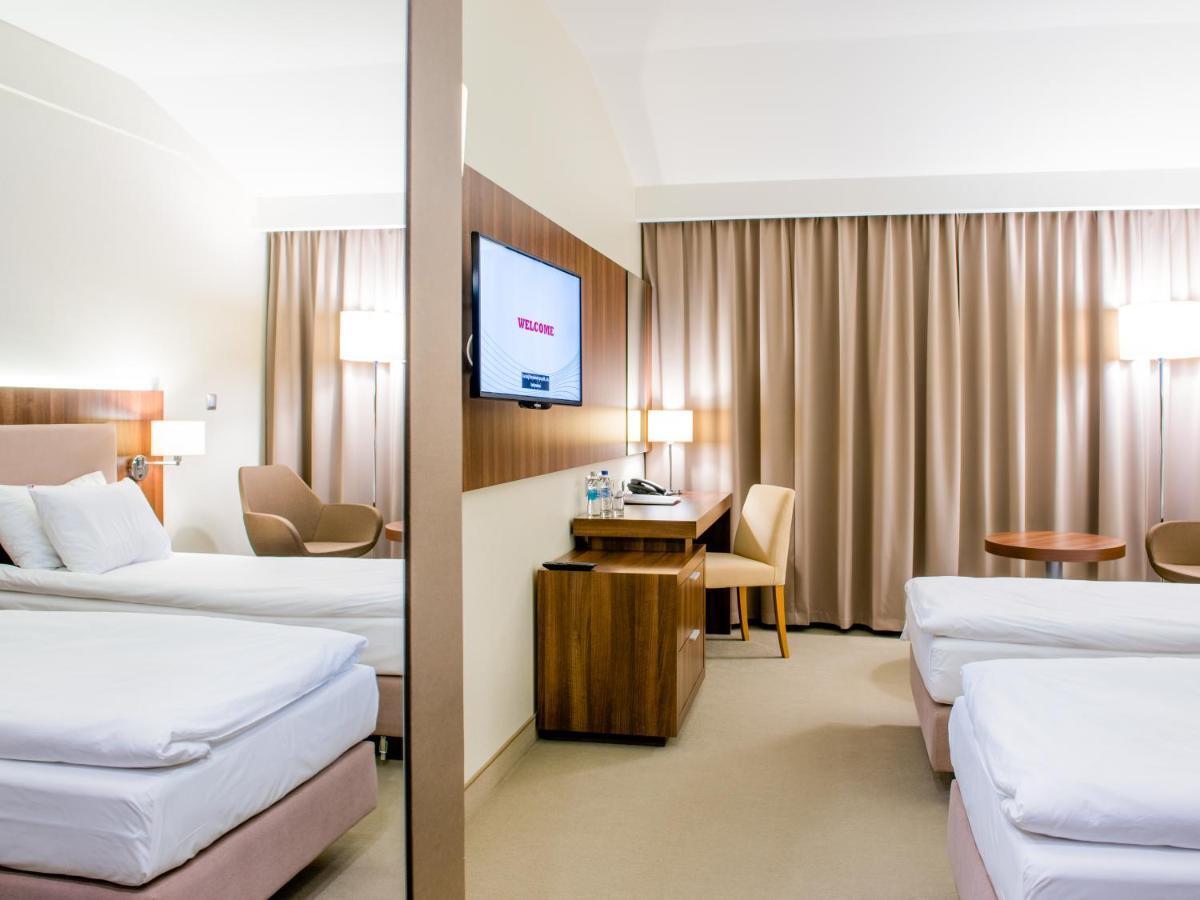 Hotel Kosma Козьмін Екстер'єр фото
