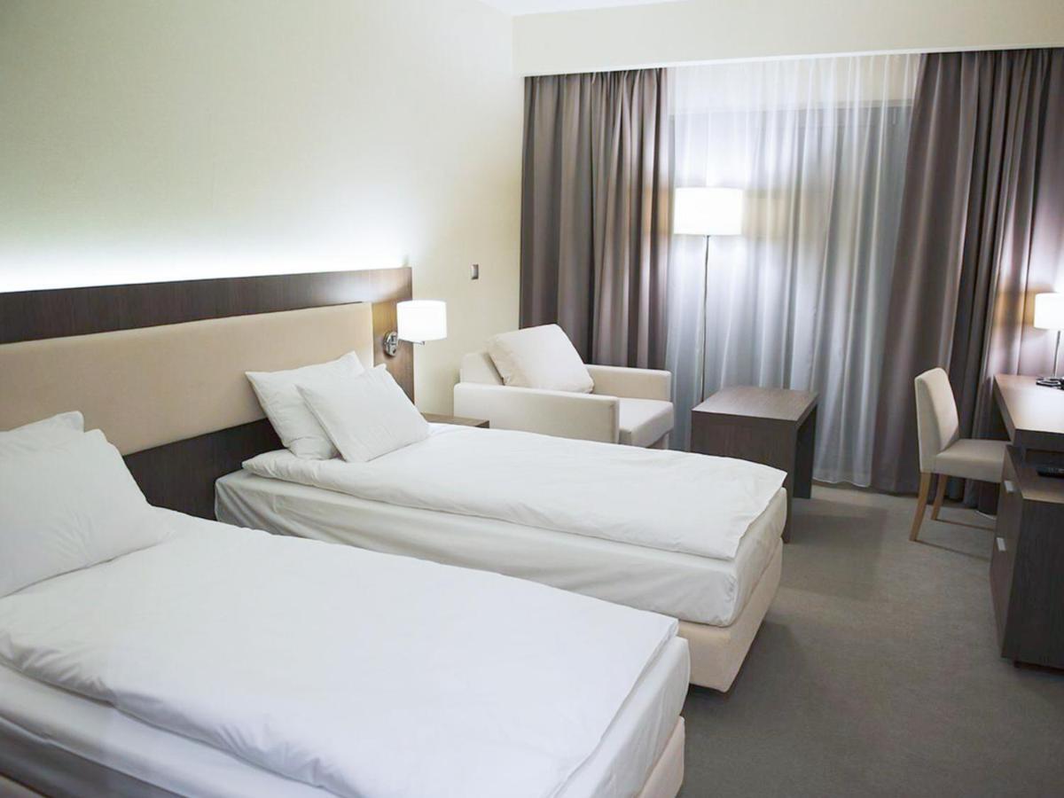 Hotel Kosma Козьмін Екстер'єр фото